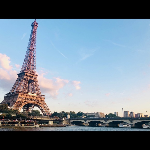 Meet your Posher, Tiffany - Picture 5 of 6